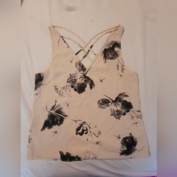 Sleeveless top - Picture 4 of 4